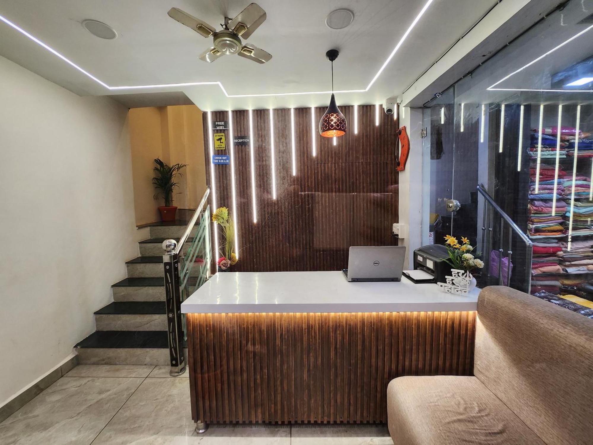 Hotel Anantshree اوجاين المظهر الخارجي الصورة