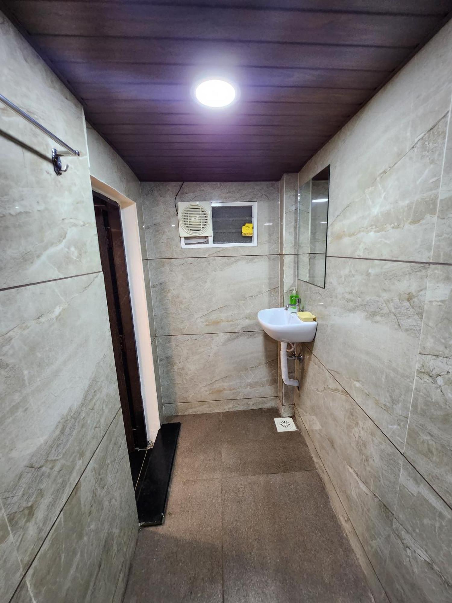 Hotel Anantshree اوجاين الغرفة الصورة