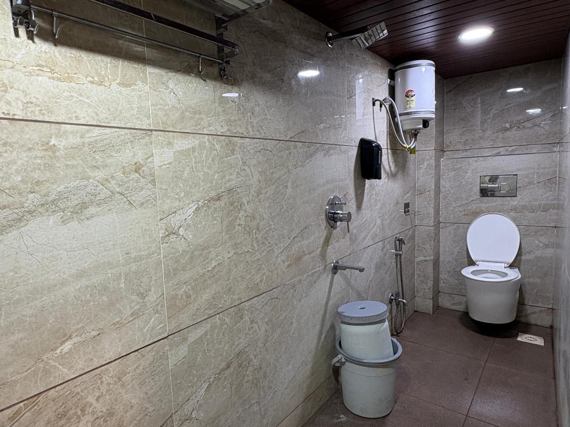 Hotel Anantshree اوجاين المظهر الخارجي الصورة