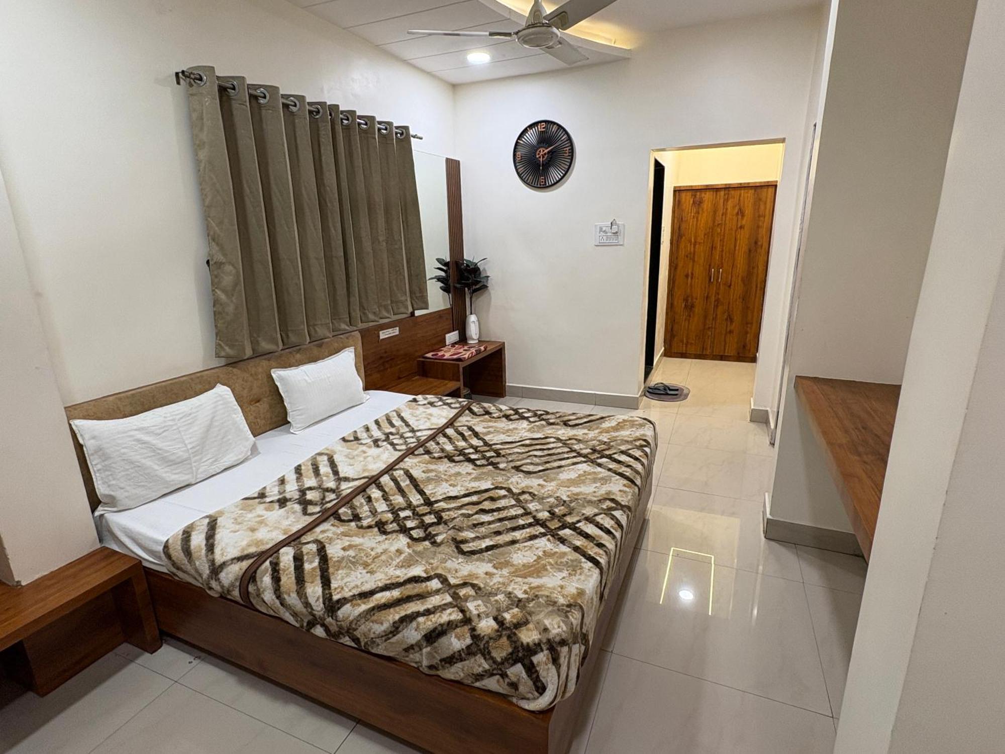 Hotel Anantshree اوجاين المظهر الخارجي الصورة