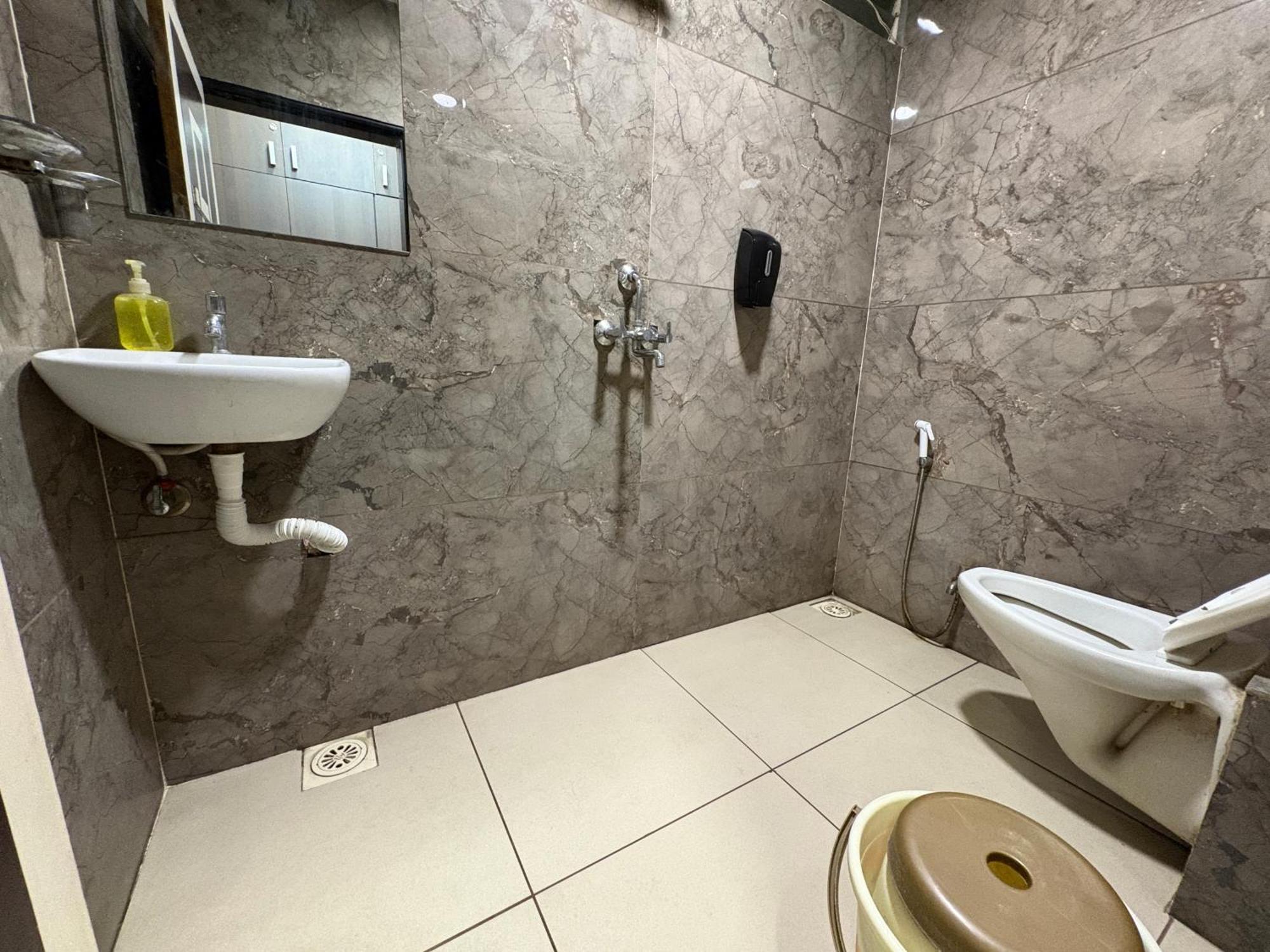 Hotel Anantshree اوجاين المظهر الخارجي الصورة